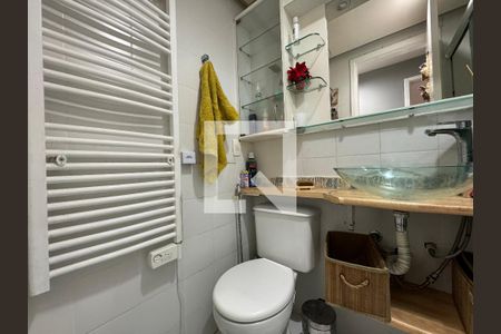 Apartamento à venda com 108m², 3 quartos e 3 vagasBanheiro Social