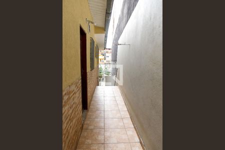 Casa à venda com 69m², 1 quarto e 2 vagas Casa à venda com 69m², 1 quarto e 2 vagasCorredor