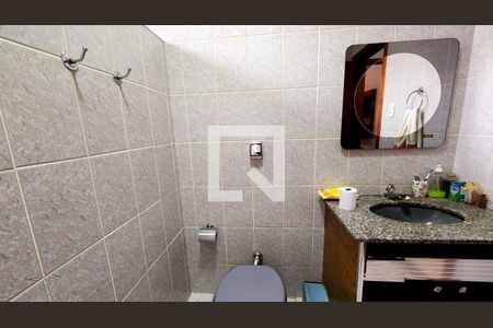 Casa à venda com 180m², 2 quartos e 4 vagas Casa à venda com 180m², 2 quartos e 4 vagasBanheiro