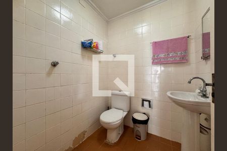 Casa à venda com 157m², 3 quartos e 2 vagas Casa à venda com 157m², 3 quartos e 2 vagasBanheiro 2