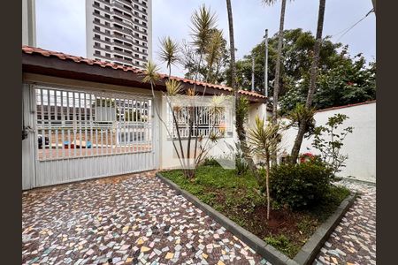 Casa à venda com 157m², 3 quartos e 2 vagas Casa à venda com 157m², 3 quartos e 2 vagasGaragem