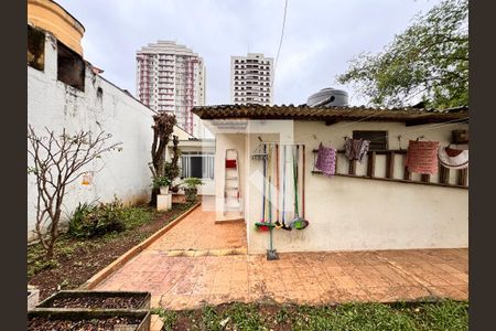 Casa à venda com 157m², 3 quartos e 2 vagas Casa à venda com 157m², 3 quartos e 2 vagasQuintal