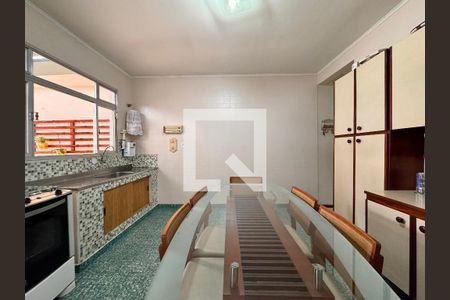 Casa à venda com 157m², 3 quartos e 2 vagas Casa à venda com 157m², 3 quartos e 2 vagasCozinha