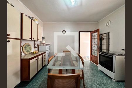 Casa à venda com 157m², 3 quartos e 2 vagas Casa à venda com 157m², 3 quartos e 2 vagasCozinha