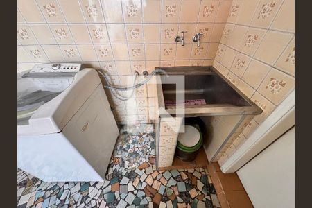 Casa à venda com 157m², 3 quartos e 2 vagas Casa à venda com 157m², 3 quartos e 2 vagasLavanderia