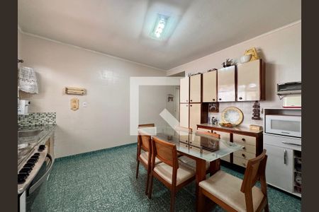 Casa à venda com 157m², 3 quartos e 2 vagas Casa à venda com 157m², 3 quartos e 2 vagasCozinha