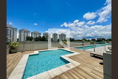Apartamento à venda com 131m², 3 quartos e 2 vagas Apartamento à venda com 131m², 3 quartos e 2 vagasÁrea Comum - Piscina