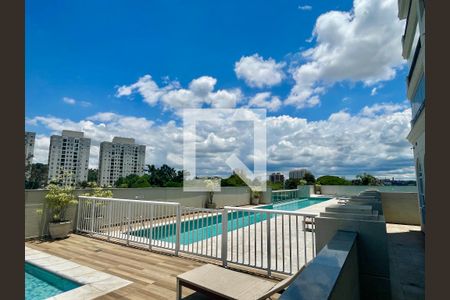 Apartamento à venda com 131m², 3 quartos e 2 vagas Apartamento à venda com 131m², 3 quartos e 2 vagasÁrea comum - Piscina