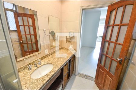 Apartamento à venda com 110m², 3 quartos e 1 vagaBanheiro da Suíte
