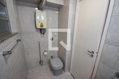Apartamento à venda com 66m², 3 quartos e 1 vaga Apartamento à venda com 66m², 3 quartos e 1 vagaBanheiro Social