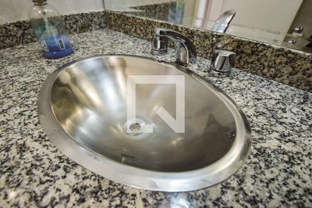 Apartamento à venda com 66m², 3 quartos e 1 vaga Apartamento à venda com 66m², 3 quartos e 1 vagaBanheiro Social