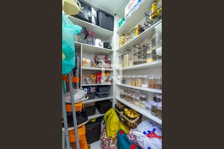 Casa de condomínio à venda com 127m², 3 quartos e 3 vagas Casa de condomínio à venda com 127m², 3 quartos e 3 vagasDespensa