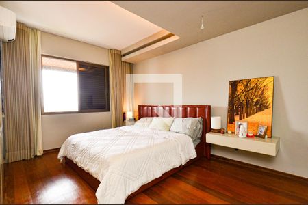 Apartamento à venda com 420m², 4 quartos e 5 vagasSuite