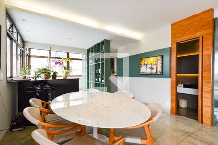 Apartamento à venda com 420m², 4 quartos e 5 vagasCobertura