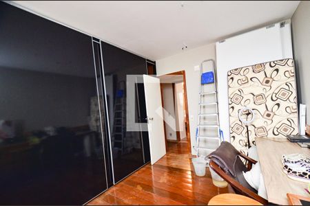 Apartamento à venda com 420m², 4 quartos e 5 vagasQuarto4