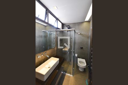 Apartamento à venda com 420m², 4 quartos e 5 vagasBanheiro cobertura