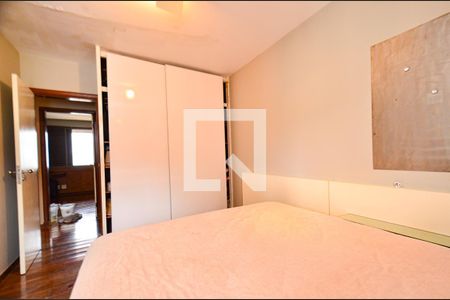 Apartamento à venda com 420m², 4 quartos e 5 vagasQuarto3