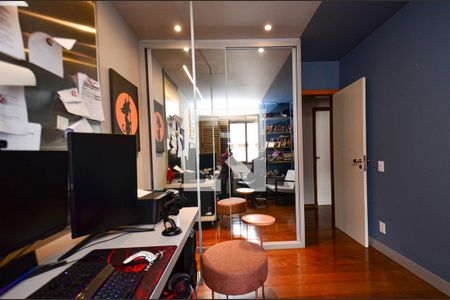 Apartamento à venda com 420m², 4 quartos e 5 vagasQuarto1