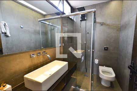 Apartamento à venda com 420m², 4 quartos e 5 vagasBanheiro cobertura