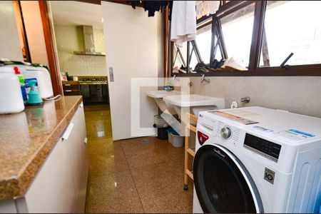 Apartamento à venda com 420m², 4 quartos e 5 vagasArea serviço