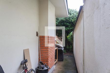 Casa à venda com 252m², 3 quartos e 3 vagas Casa à venda com 252m², 3 quartos e 3 vagasÁrea Externa