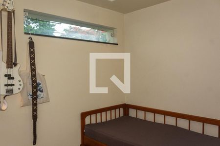 Casa à venda com 252m², 3 quartos e 3 vagas Casa à venda com 252m², 3 quartos e 3 vagasQuarto de Serviço