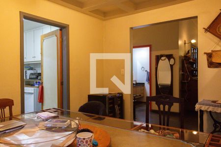 Casa à venda com 252m², 3 quartos e 3 vagas Casa à venda com 252m², 3 quartos e 3 vagasSala 2