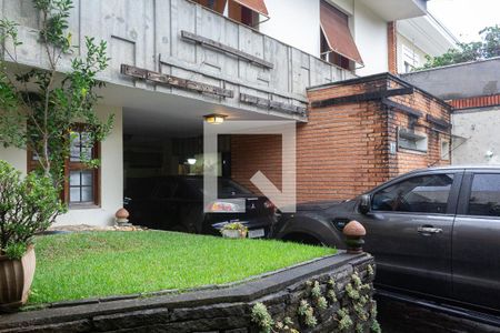 Casa à venda com 252m², 3 quartos e 3 vagas Casa à venda com 252m², 3 quartos e 3 vagasÁrea Externa