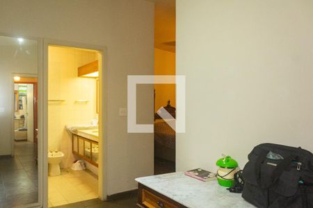 Casa à venda com 252m², 3 quartos e 3 vagas Casa à venda com 252m², 3 quartos e 3 vagasQuarto 1