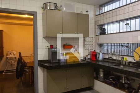 Casa à venda com 252m², 3 quartos e 3 vagas Casa à venda com 252m², 3 quartos e 3 vagasCozinha