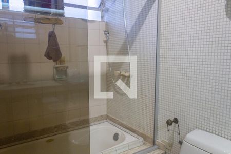 Casa à venda com 252m², 3 quartos e 3 vagas Casa à venda com 252m², 3 quartos e 3 vagasQuarto 1