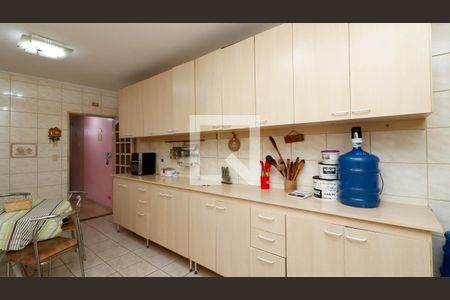 Casa à venda com 127m², 3 quartos e 2 vagas Casa à venda com 127m², 3 quartos e 2 vagasCozinha