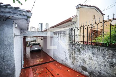 Casa à venda com 190m², 5 quartos e 4 vagas Casa à venda com 190m², 5 quartos e 4 vagasGaragem