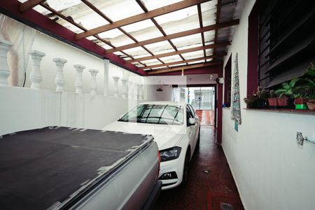 Casa à venda com 190m², 5 quartos e 4 vagas Casa à venda com 190m², 5 quartos e 4 vagasGaragem