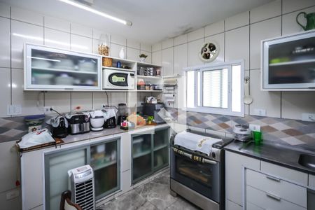 Casa à venda com 190m², 5 quartos e 4 vagas Casa à venda com 190m², 5 quartos e 4 vagasCasa 2: Cozinha