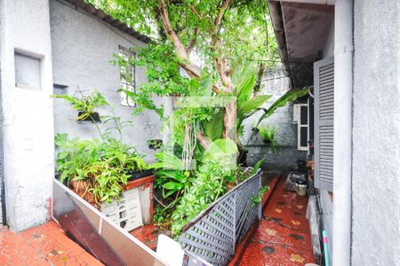 Casa à venda com 190m², 5 quartos e 4 vagas Casa à venda com 190m², 5 quartos e 4 vagasGaragem