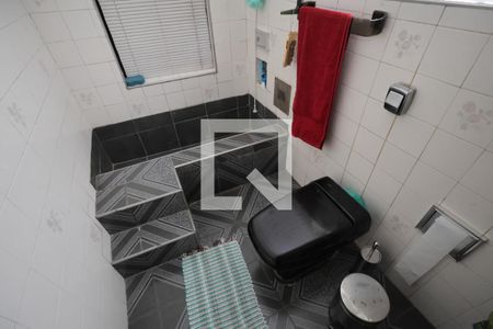 Casa à venda com 190m², 5 quartos e 4 vagas Casa à venda com 190m², 5 quartos e 4 vagasCasa 2: Suíte 1