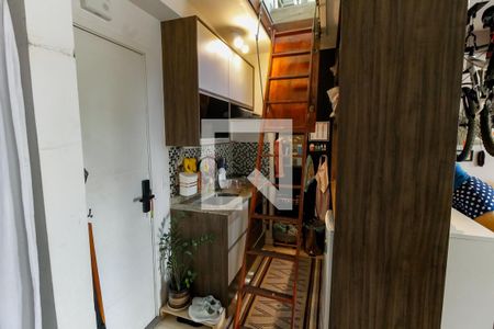 Apartamento à venda com 60m², 1 quarto e 1 vaga Apartamento à venda com 60m², 1 quarto e 1 vagaEscada acesso Cobertura