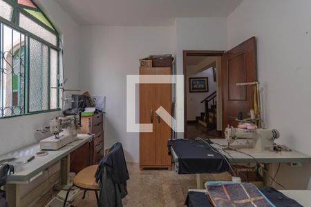 Casa à venda com 363m², 5 quartos e 4 vagasQuarto 1