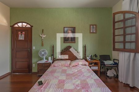 Casa à venda com 363m², 5 quartos e 4 vagasSuíte