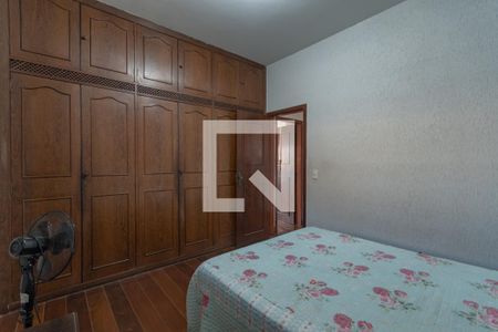 Casa à venda com 363m², 5 quartos e 4 vagasQuarto 3