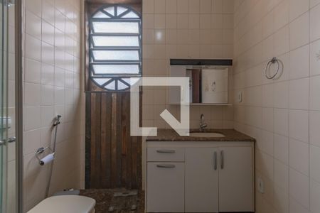 Casa à venda com 363m², 5 quartos e 4 vagasBanheiro Social