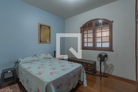 Casa à venda com 363m², 5 quartos e 4 vagasQuarto 3