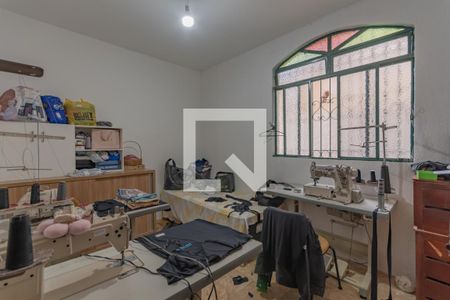 Casa à venda com 363m², 5 quartos e 4 vagasQuarto 1