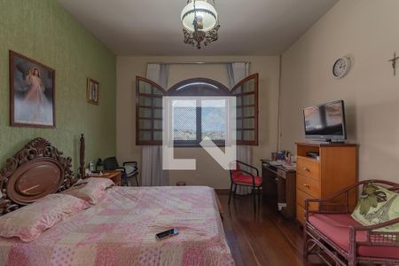 Casa à venda com 363m², 5 quartos e 4 vagasSuíte