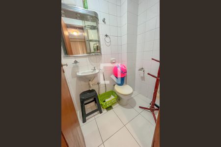 Apartamento à venda com 200m², 4 quartos e 3 vagas Apartamento à venda com 200m², 4 quartos e 3 vagasBanheiro de serviço