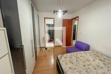 Apartamento à venda com 200m², 4 quartos e 3 vagas Apartamento à venda com 200m², 4 quartos e 3 vagasQuarto 4
