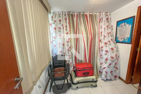 Apartamento à venda com 200m², 4 quartos e 3 vagas Apartamento à venda com 200m², 4 quartos e 3 vagasQuarto de Serviço