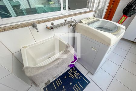 Apartamento à venda com 200m², 4 quartos e 3 vagas Apartamento à venda com 200m², 4 quartos e 3 vagasÁrea de Serviço