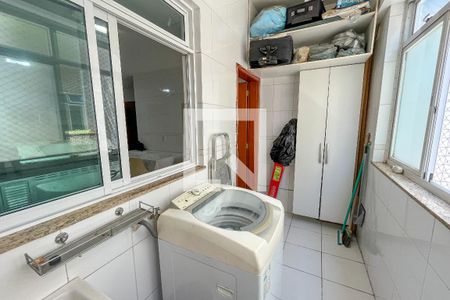 Apartamento à venda com 200m², 4 quartos e 3 vagas Apartamento à venda com 200m², 4 quartos e 3 vagasÁrea de Serviço